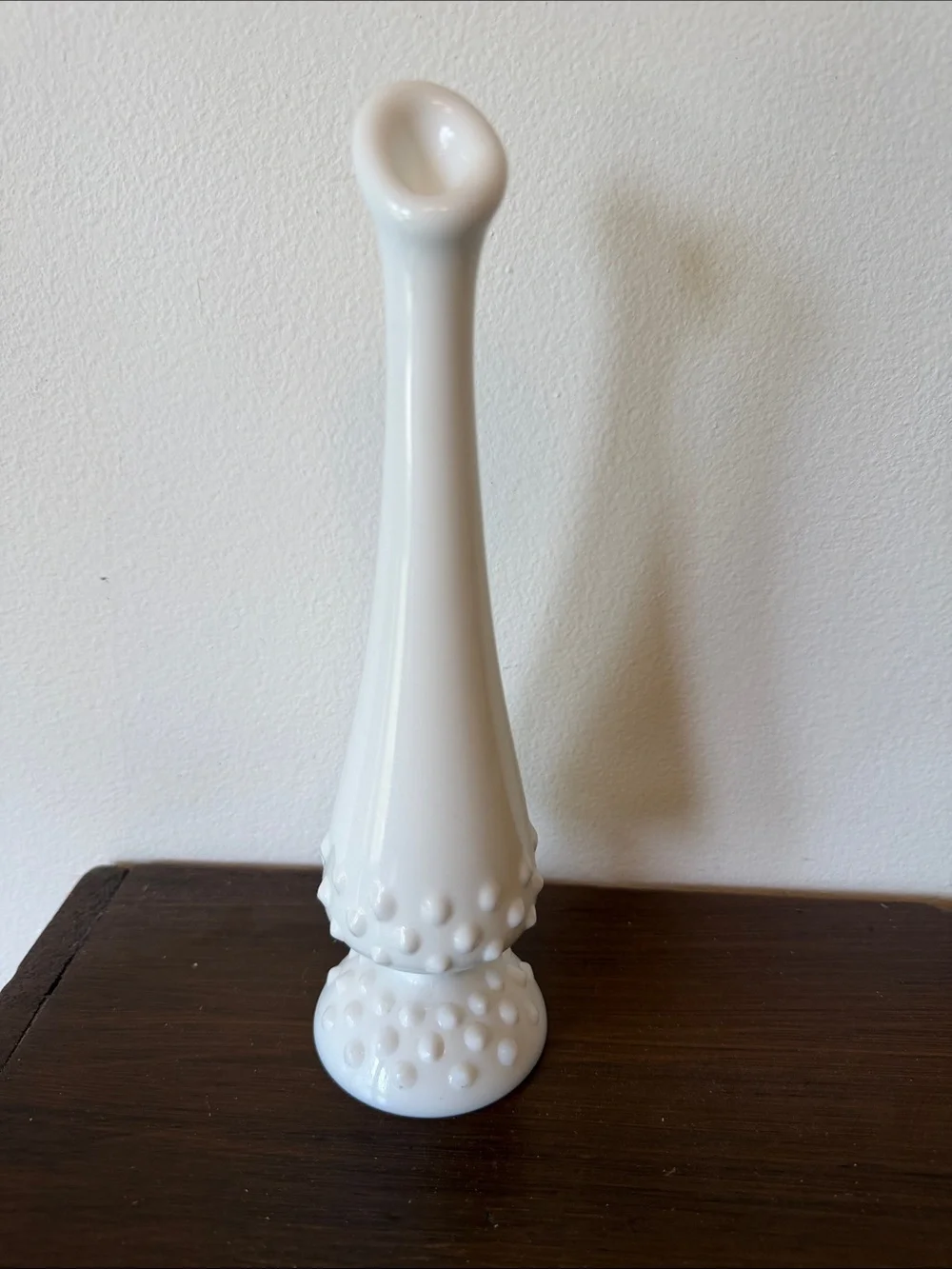 Classic White Milk Glass Bud Vase - Elegant Home Accent